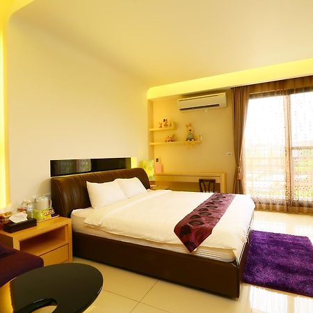 Sakura Love River Bed And Breakfast Dongshan  Esterno foto
