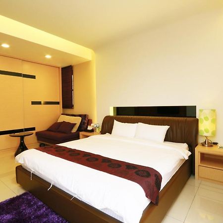 Sakura Love River Bed And Breakfast Dongshan  Esterno foto